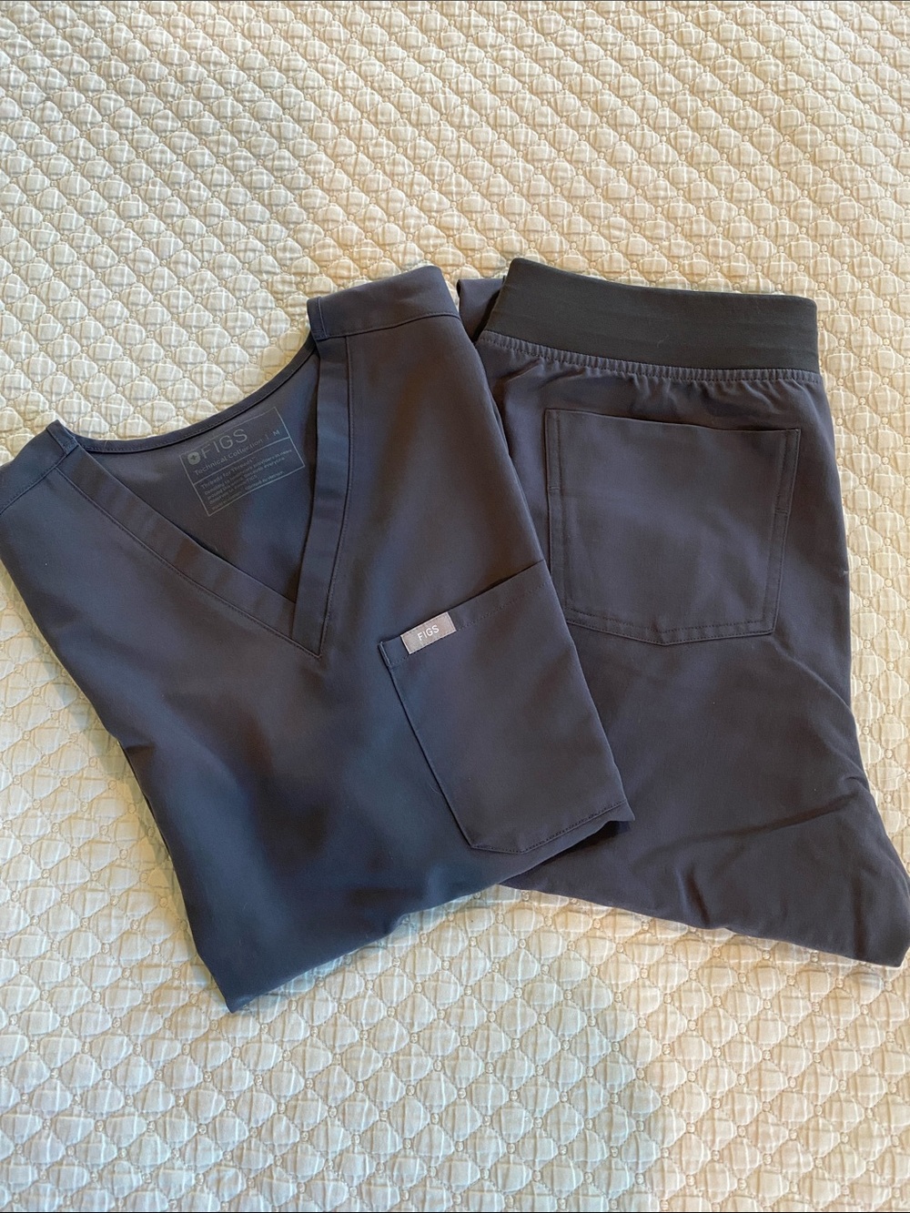 Figs Scrub Set Catarina + Zamora Charcoal Gray